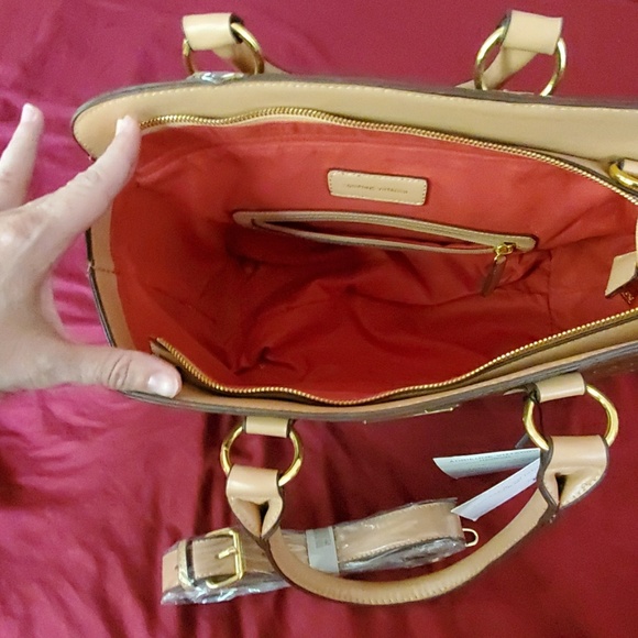 Adrienne Vittadini Satchel Handbag - Picture 3 of 8